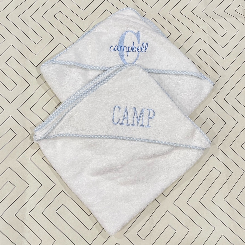 Bundle of Lil Weezie Hooded Bath Towels - Campbell